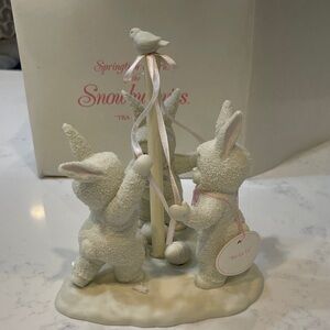 Snowbunnies Figurine “Tra-La-La”